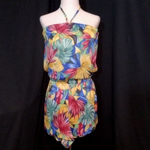 VTG NWOT RARE Vibrant 70s Floral/Tropical Print Halter Tie at Neck Size Large